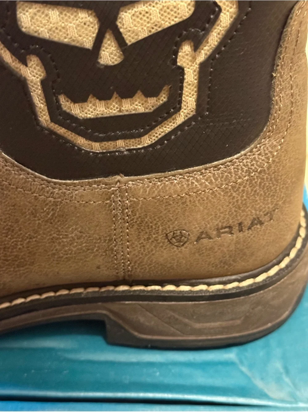 Ariat Youth Boys WorkHog XT VentTEK Bold Boots 10035885 Size 6 M Iron Coffee Box